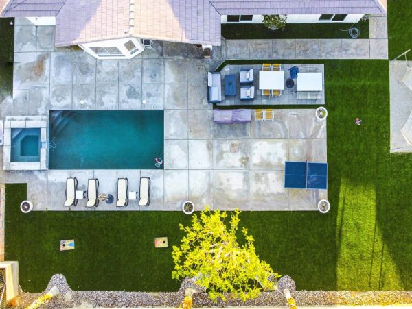 Palm Desert Home 990635