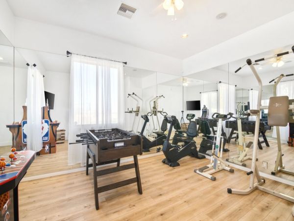 Palm Desert Home 990635