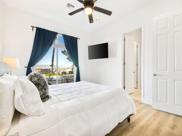 Palm Desert Home 990635