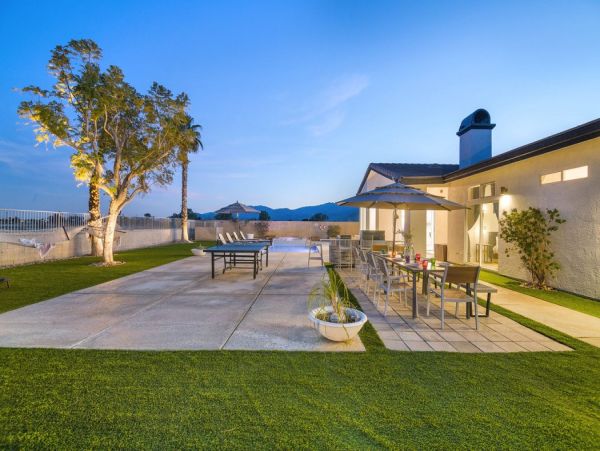 Palm Desert Home 990635