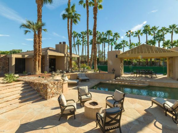 Palm Desert Home 990636