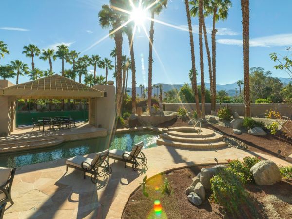 Palm Desert Home 990636
