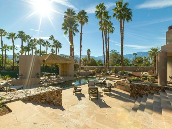 Palm Desert Home 990636