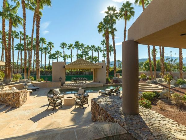 Palm Desert Home 990636