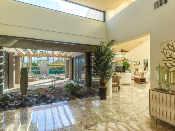 Palm Desert Home 990636