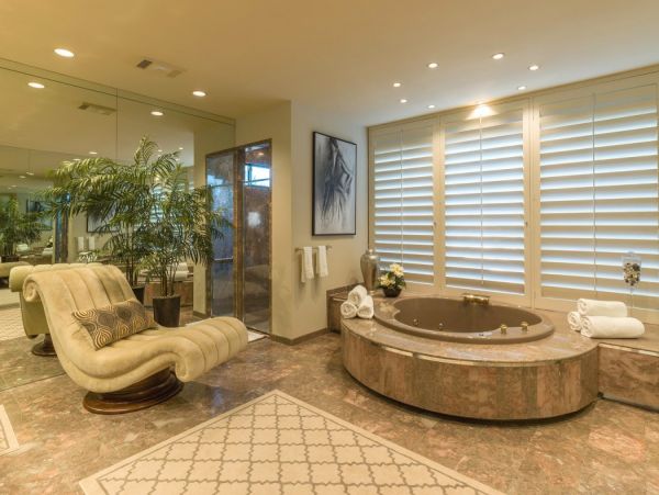 Palm Desert Home 990636