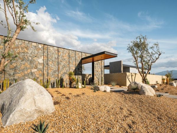 Palm Desert Home 990638