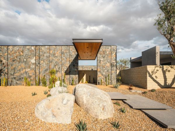 Palm Desert Home 990638