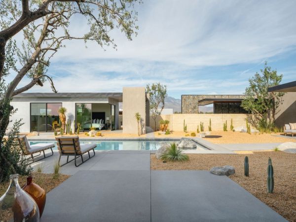 Palm Desert Home 990638