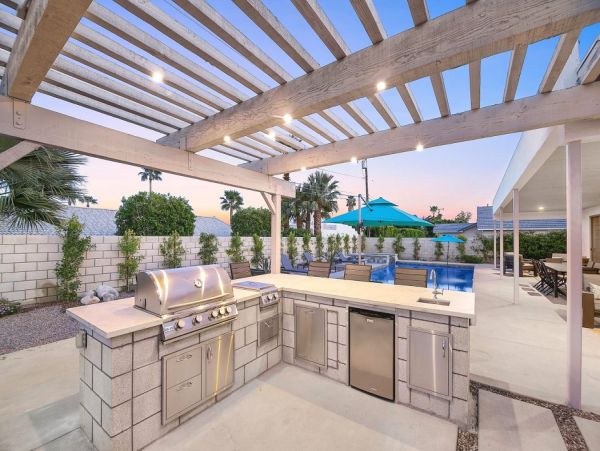 Luxury Palm Springs Residence With Six Bedrooms