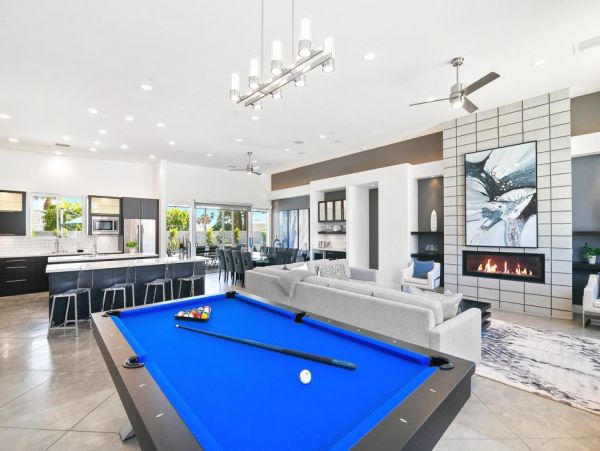 Luxury Palm Springs Residence With Six Bedrooms