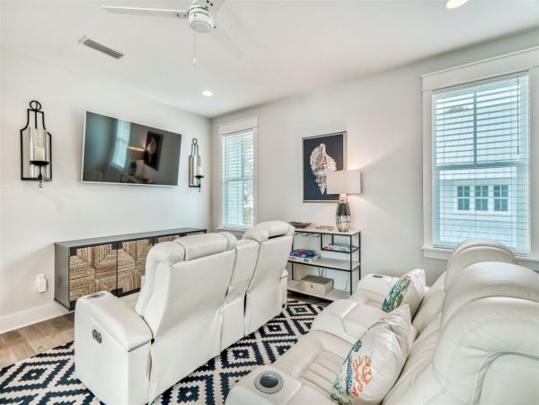 Santa Rosa Beach Five Bedroom Rental Home with Pool & Spa