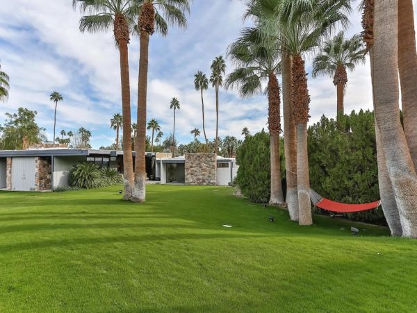 Palm Springs Home 990642