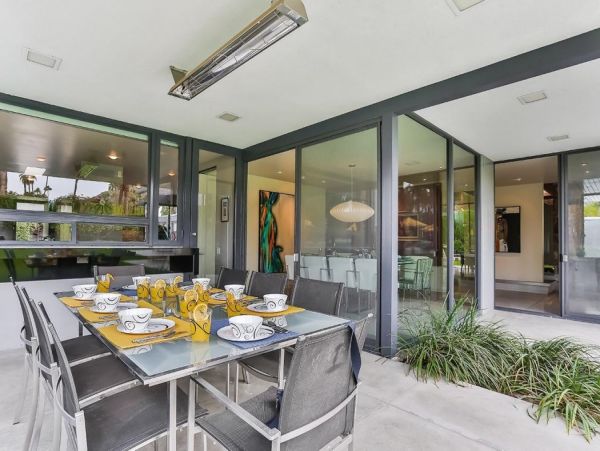 Palm Springs Home 990642