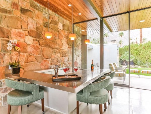Palm Springs Home 990642