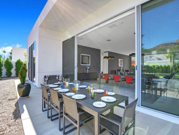 Palm Springs Home 990645