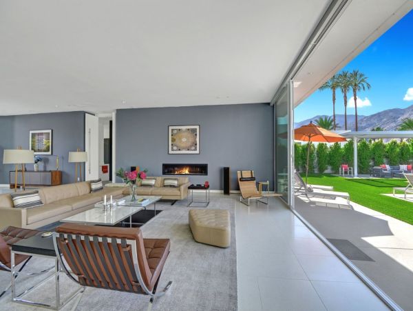 Palm Springs Home 990645