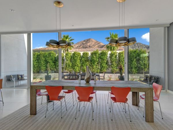 Palm Springs Home 990645
