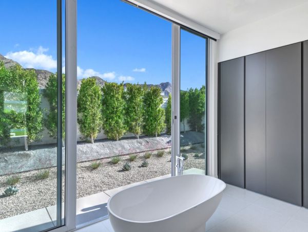 Palm Springs Home 990645