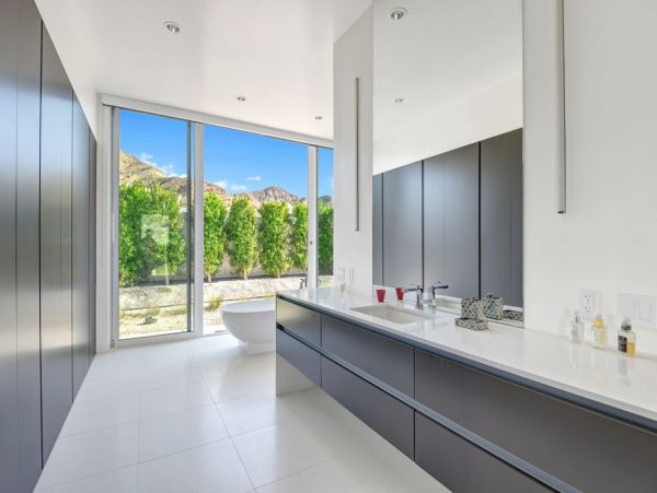 Palm Springs Home 990645