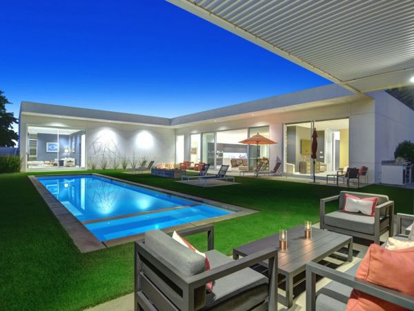 Palm Springs Home 990645