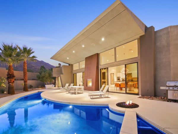 Palm Springs Home 990646