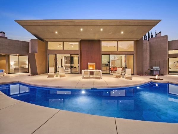 Palm Springs Home 990646