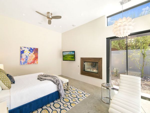 Palm Springs Home 990646