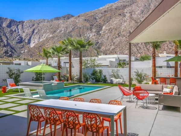 Palm Springs Home 990647