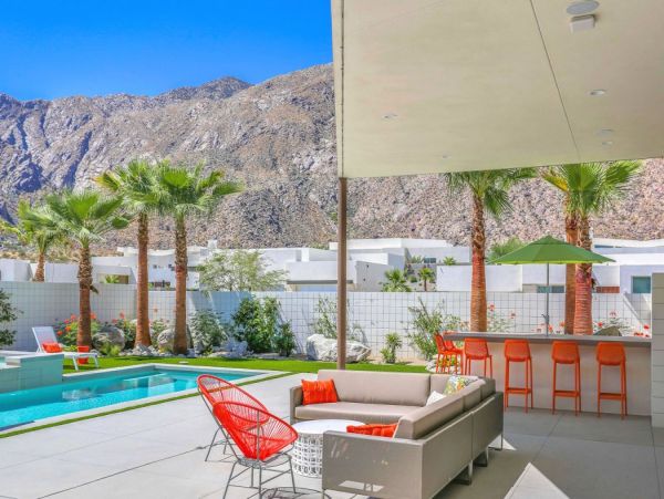 Palm Springs Home 990647