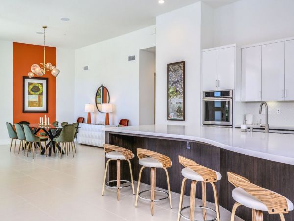 Palm Springs Home 990647