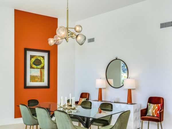 Palm Springs Home 990647