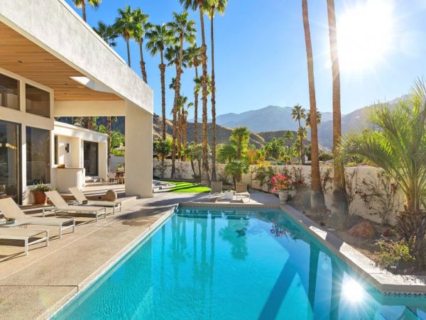 Palm Springs Home 990648