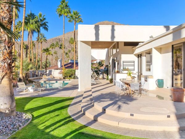 Palm Springs Home 990648