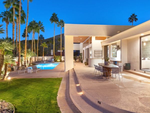 Palm Springs Home 990648