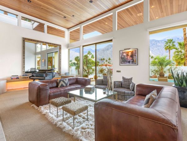 Palm Springs Home 990648