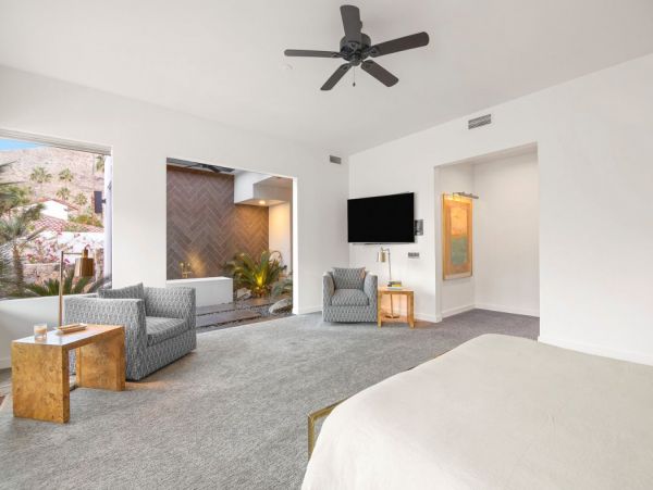 Palm Springs Home 990648