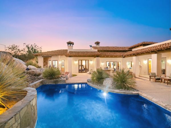 Palm Springs Home 990649