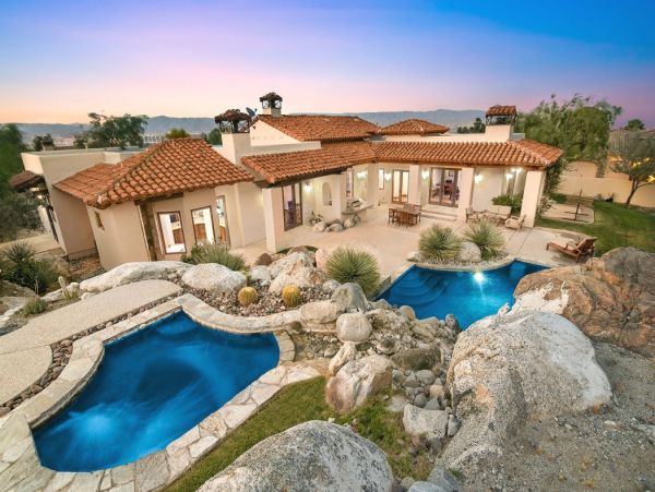 Palm Springs Home 990649