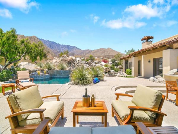 Palm Springs Home 990649