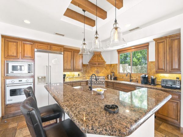 Palm Springs Home 990649