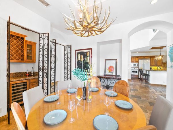 Palm Springs Home 990649