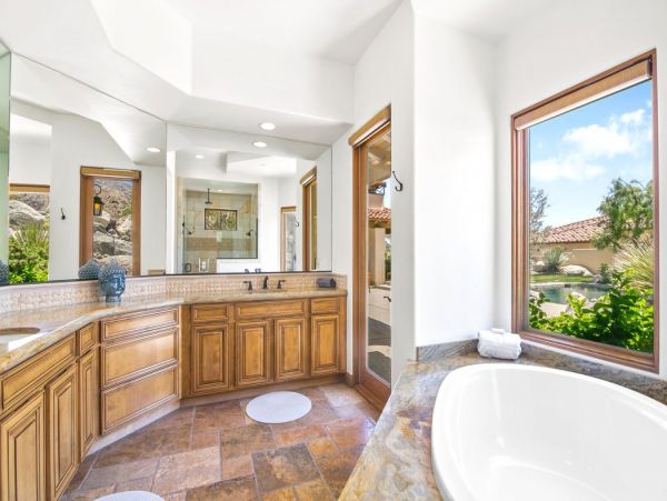 Palm Springs Home 990649