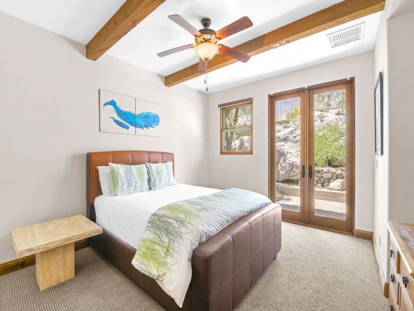 Palm Springs Home 990649
