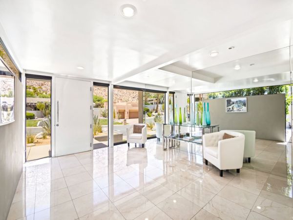 Palm Springs Home 990650