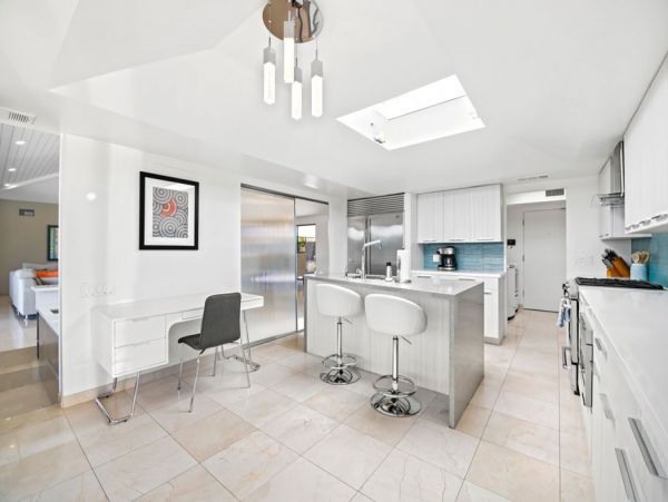 Palm Springs Home 990650