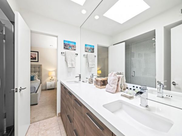 Palm Springs Home 990650