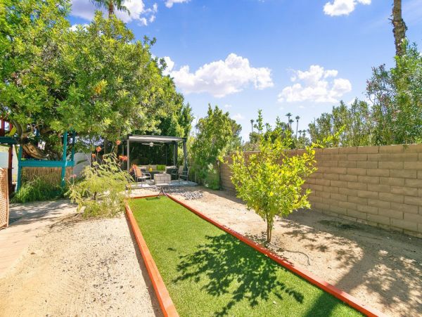 Palm Springs Three Bedroom Stylish Home With Pool and Hot Tub