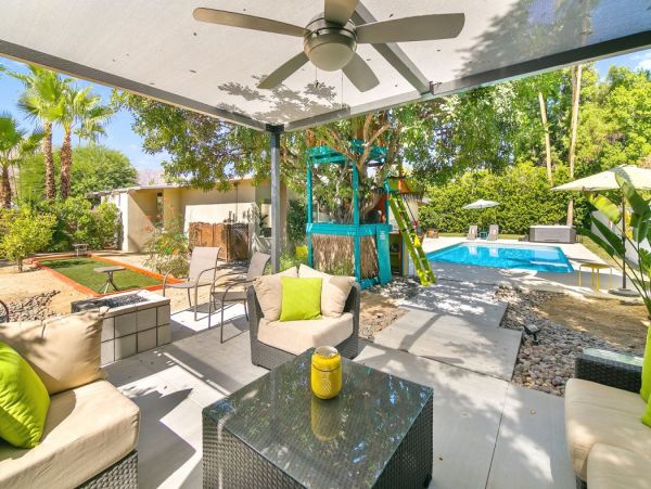 Palm Springs Three Bedroom Stylish Home With Pool and Hot Tub