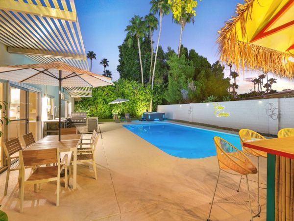 Palm Springs Three Bedroom Stylish Home With Pool and Hot Tub